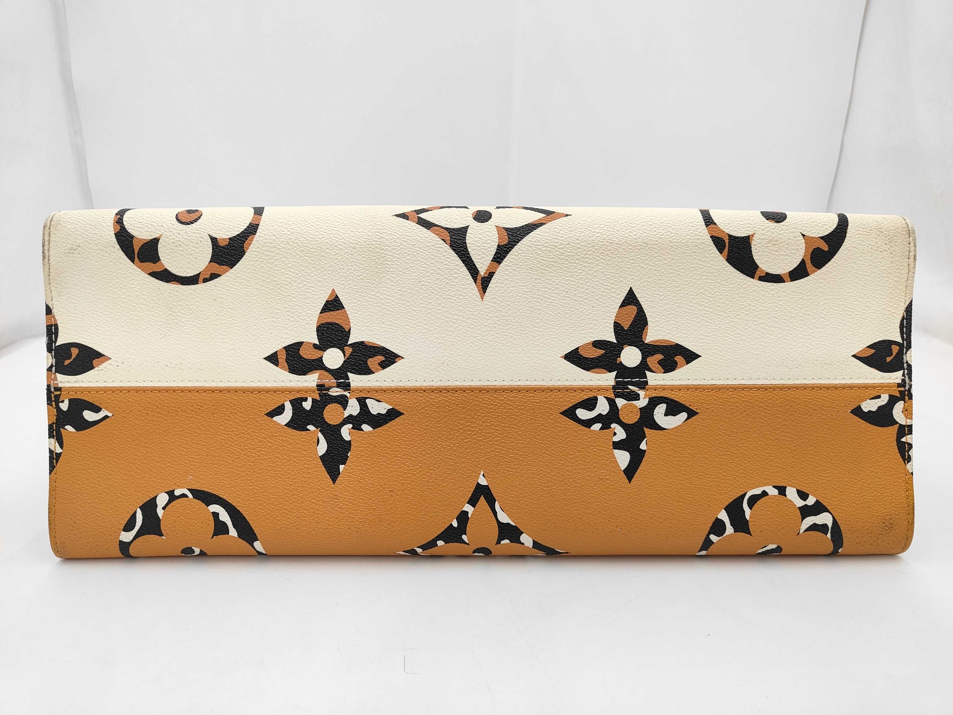 LOUIS VUITTON Monogram Jung on the Go GM Tote Bag