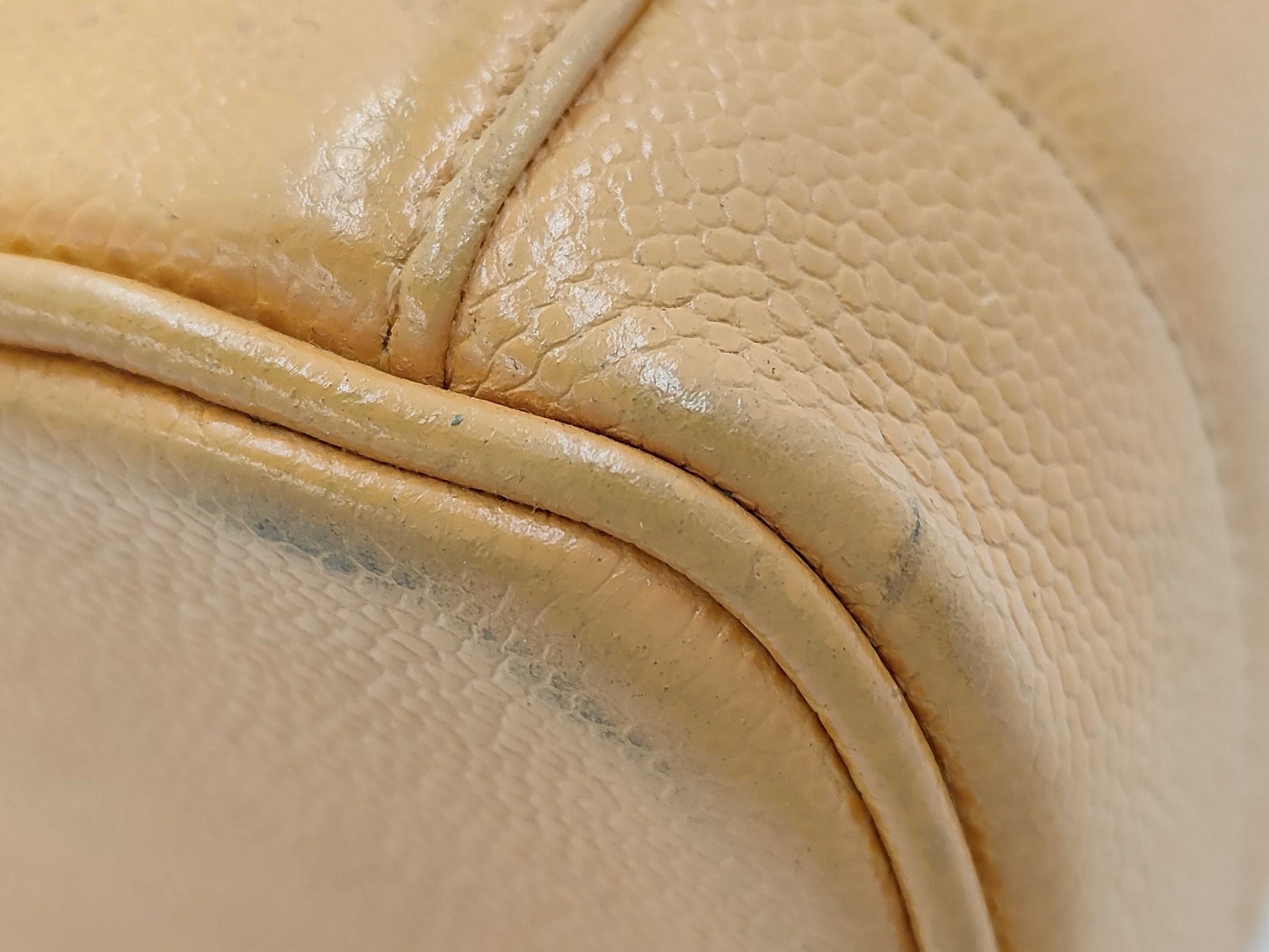 CHANEL Caviar Skin Vanity Bag