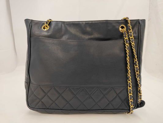 CHANEL Matelasse Chain Tote Bag