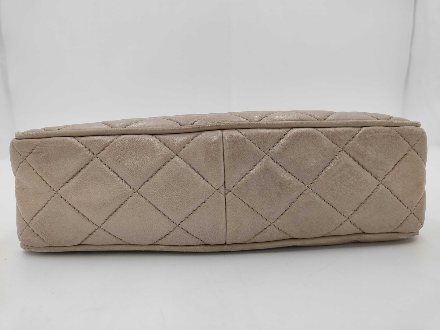 CHANEL Chain Shoulder Bag