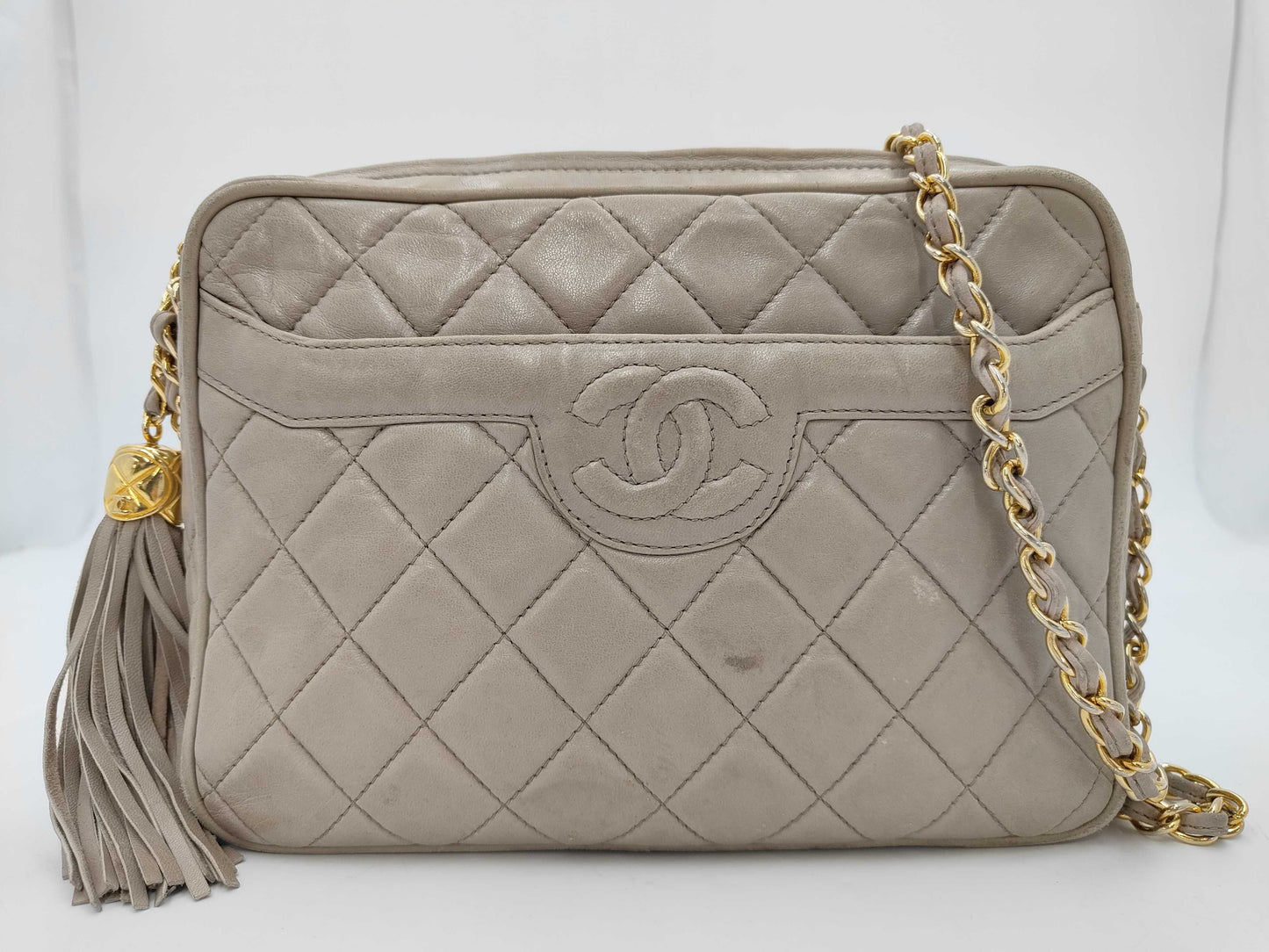 CHANEL Chain Shoulder Bag