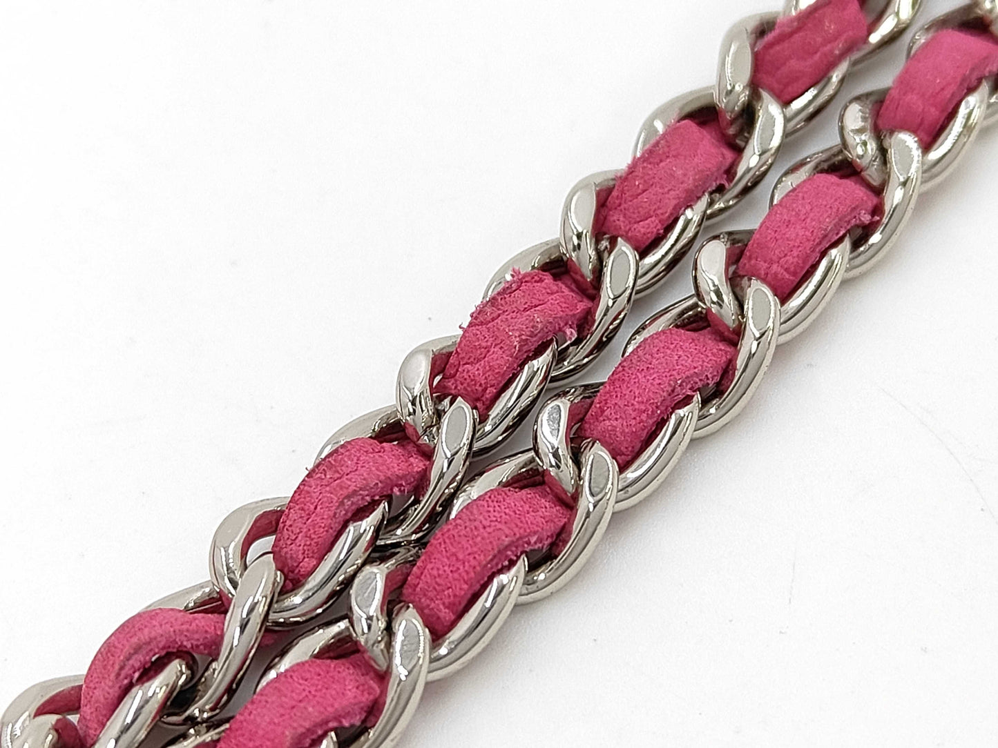 CHANEL Caviar Skin Chain Wallet Shoulder Bag