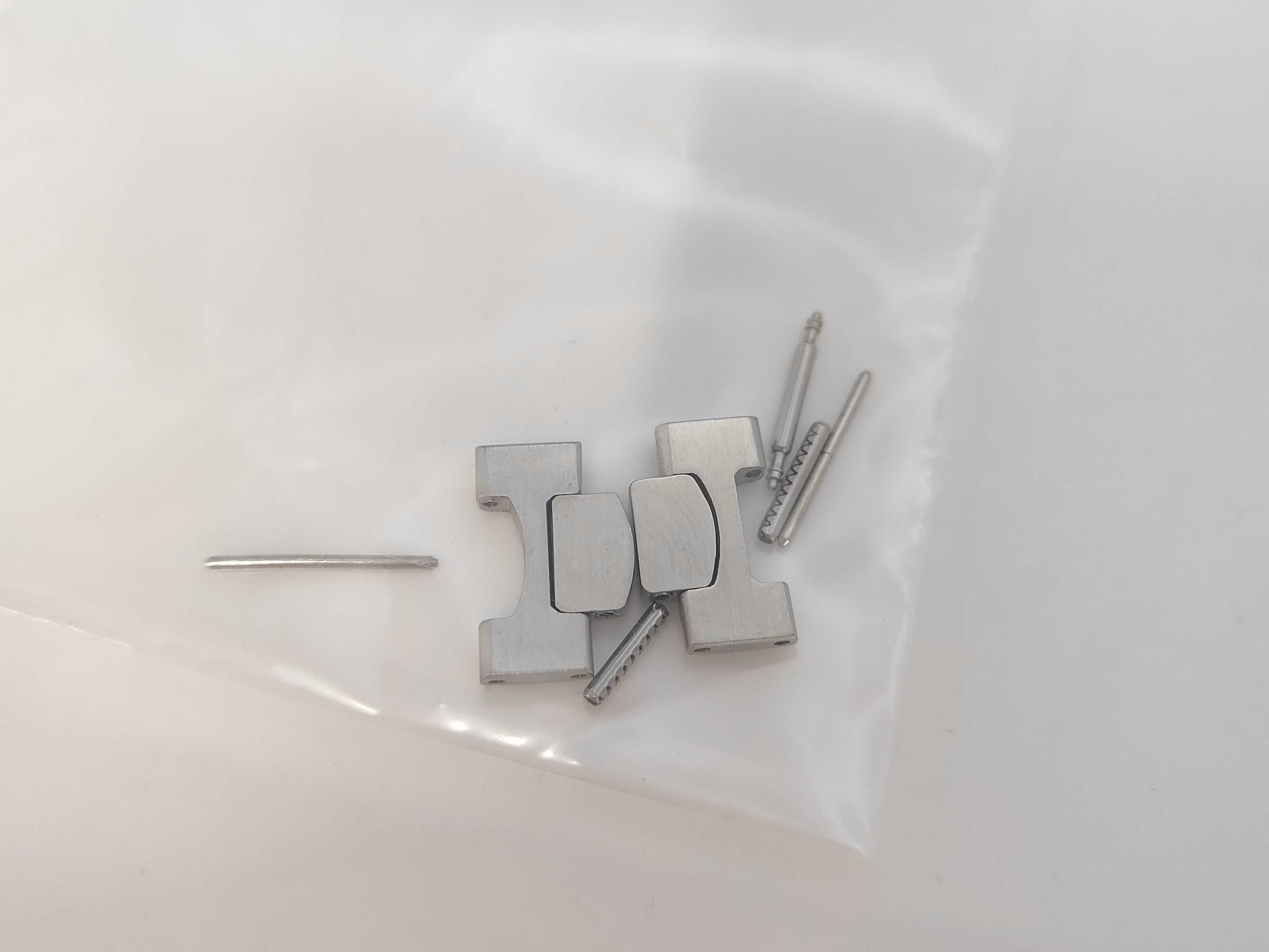 OMEGA Polaris Link Unisex