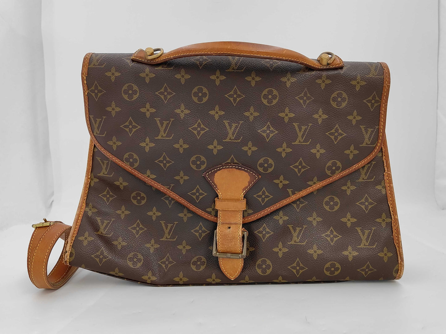 LOUIS VUITTON Beverly Bag