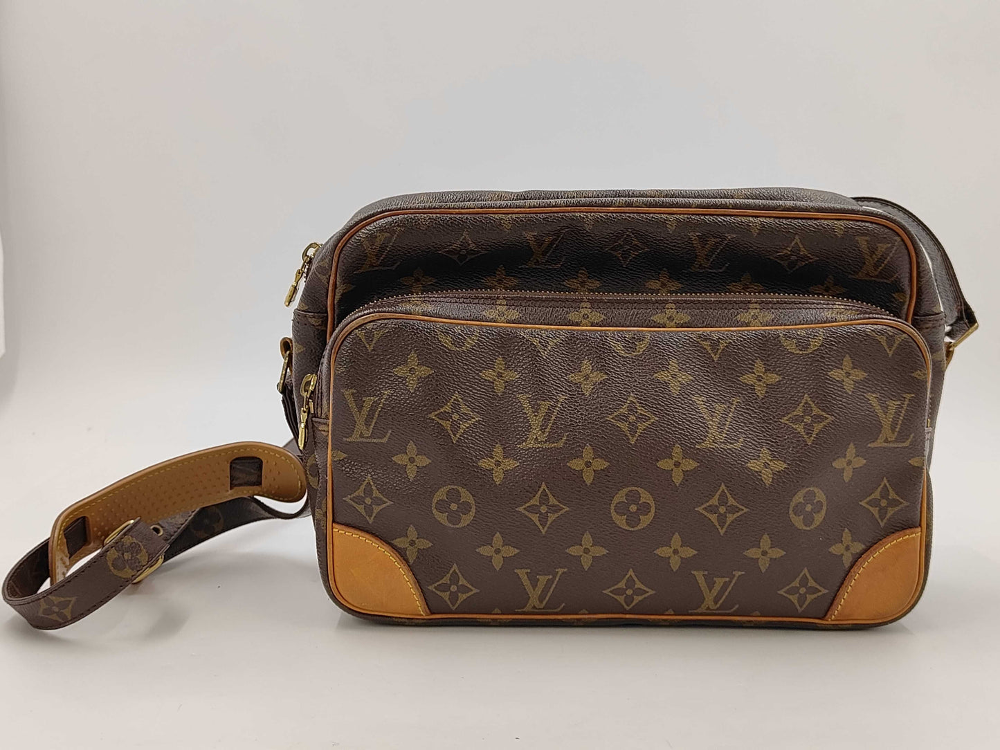 LOUIS VUITTON LOUIS VUITTON Monogram Nile Shoulder Bag