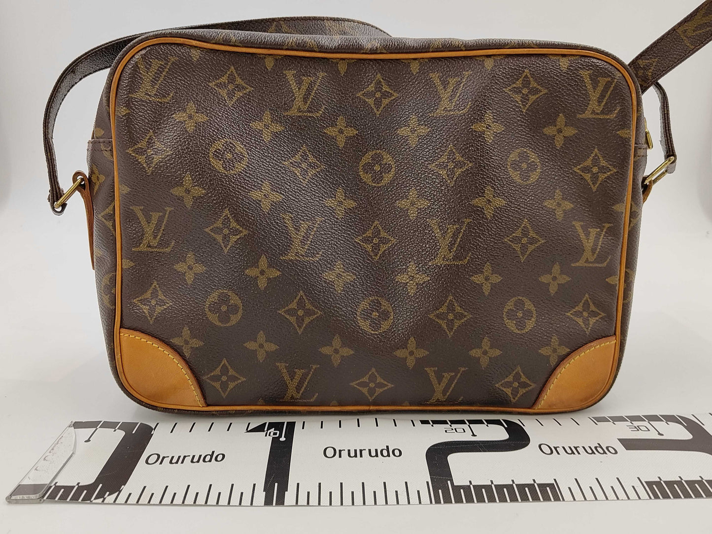 LOUIS VUITTON LOUIS VUITTON Monogram Nile Shoulder Bag