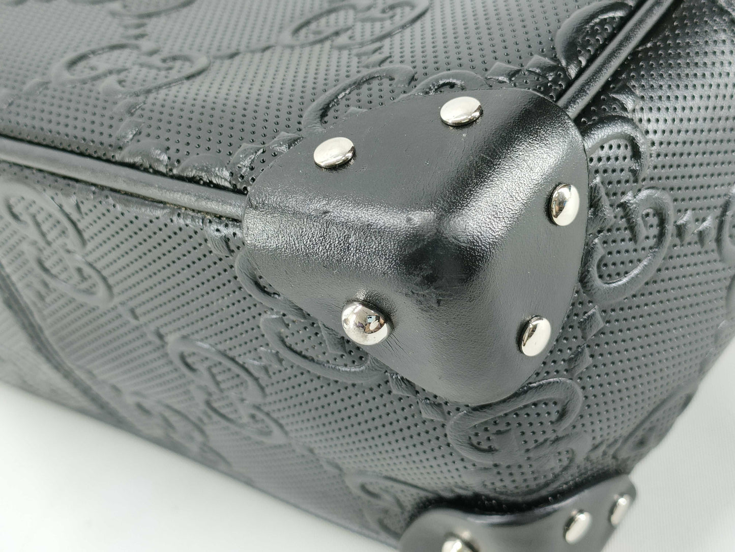 GUCCI GG Embossed Shoulder Bag 626363 Shoulder Bag