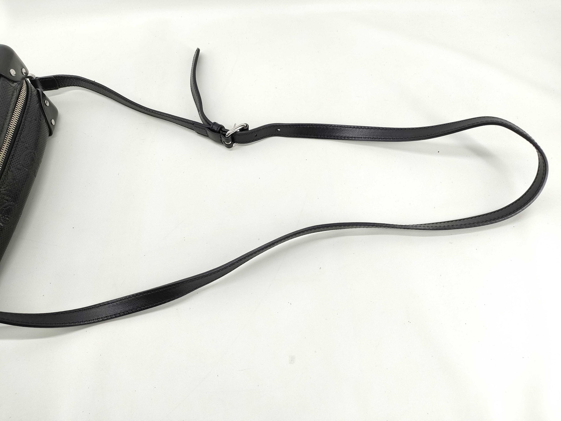 GUCCI GG Embossed Shoulder Bag 626363 Shoulder Bag