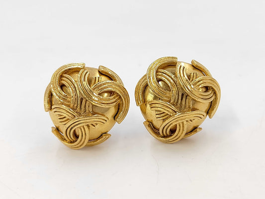 CHANEL Vintage 94A Metal Gold Earrings with Tag