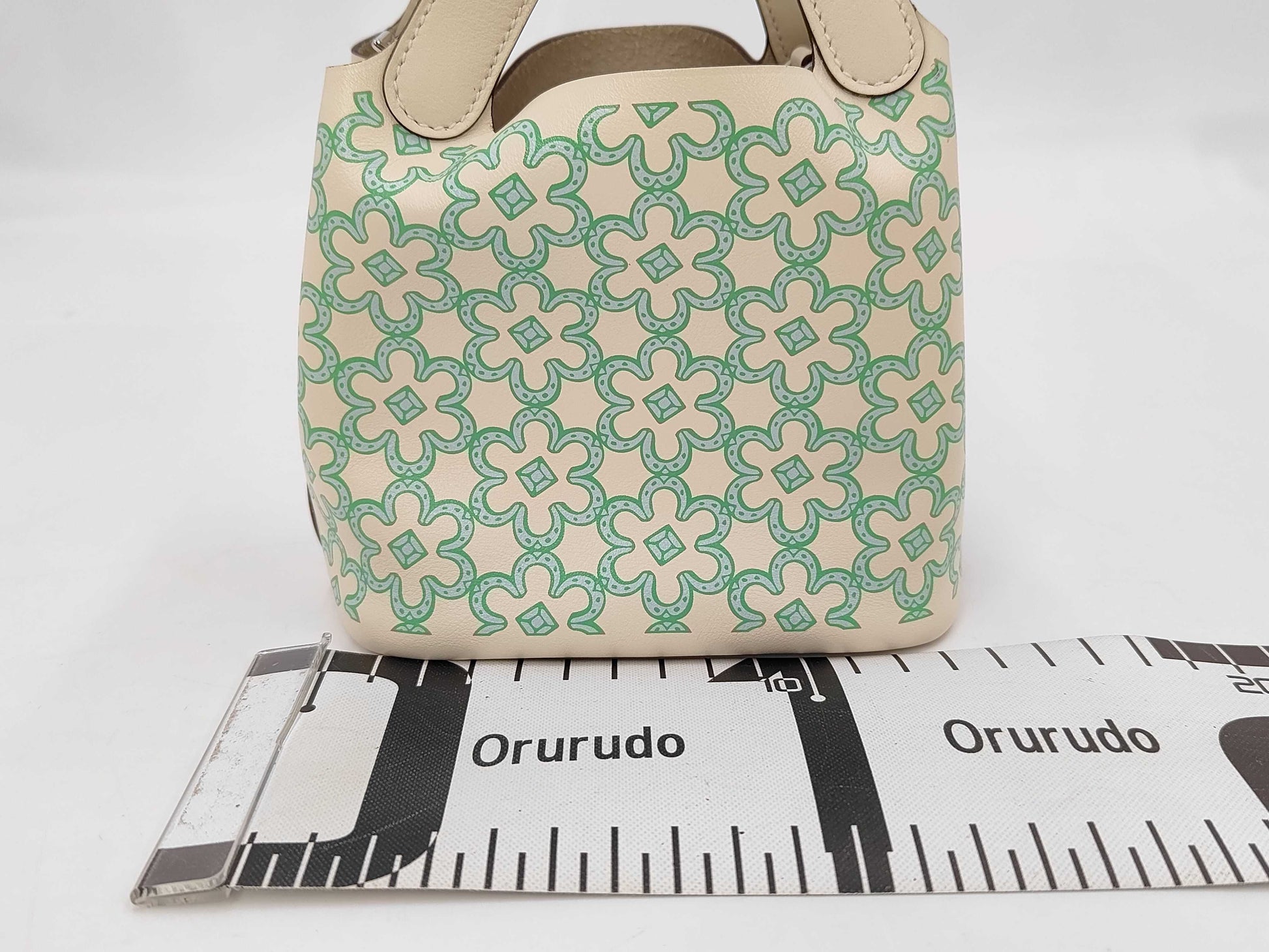 HERMES Picotin Lock Micro Lucky Daisy Swift Nata Vert Handbag with Silver Hardware and U Stamp