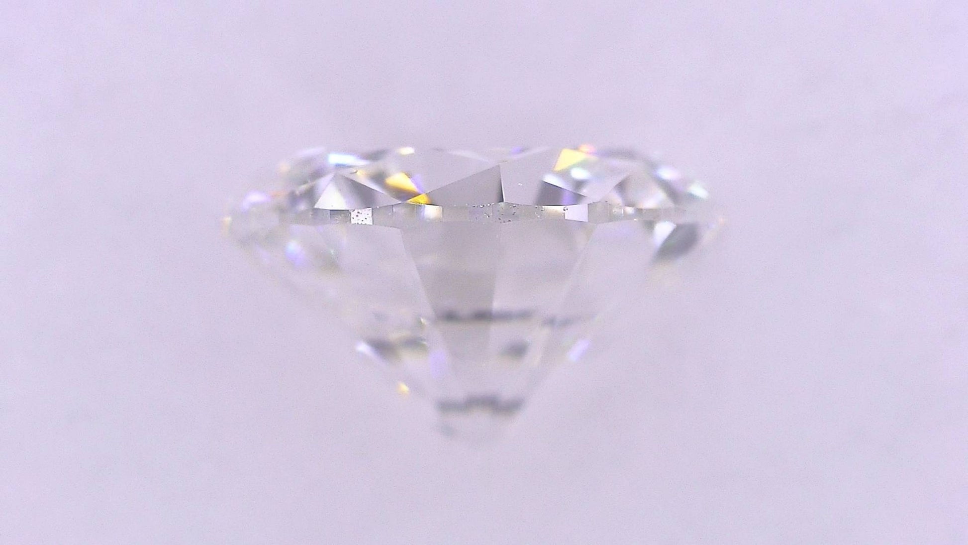 0.700ct E VS-2 VERY GOOD/GD/GD MEDIUM BLUE NATURAL 5.71-5.76X3.44mm Loose Diamond