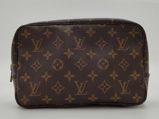 LOUIS VUITTON Monogram Truss Toilette 23 Second Bag