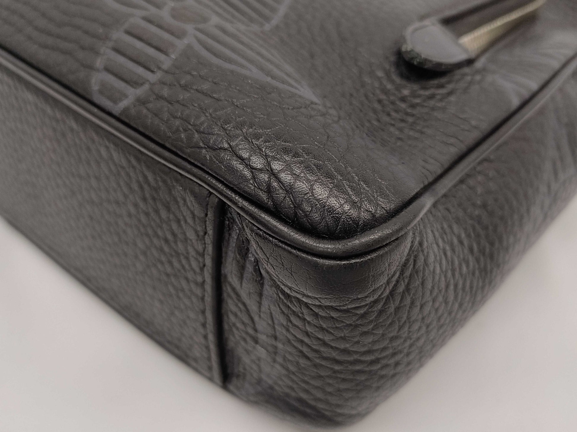 LOUIS VUITTON Monogram M57287 Flight Case Monogram Giant Handbag