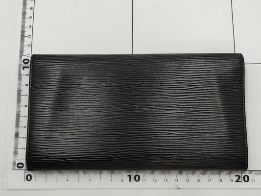 LOUIS VUITTON Epi Portefeuille Sarah Wallet