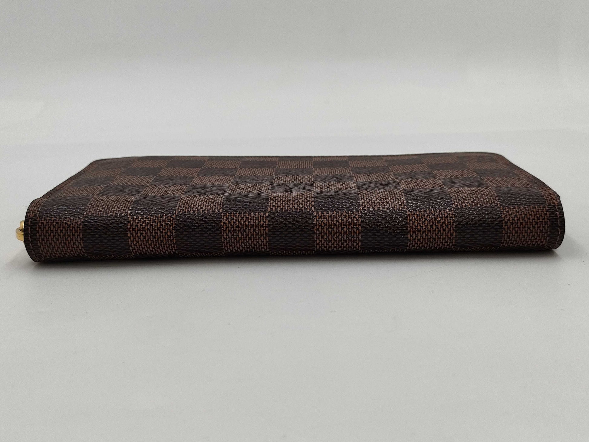 LOUIS VUITTON Damier Zippy Wallet