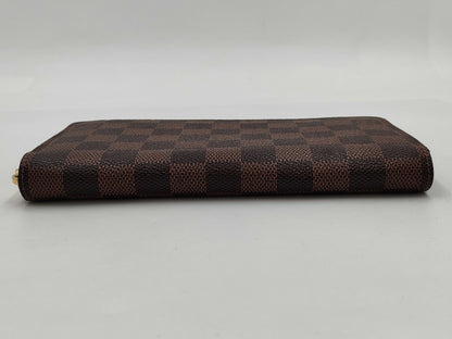 LOUIS VUITTON Damier Zippy Wallet