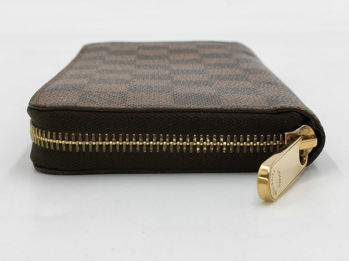LOUIS VUITTON Damier Zippy Wallet