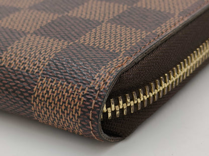 LOUIS VUITTON Damier Zippy Wallet