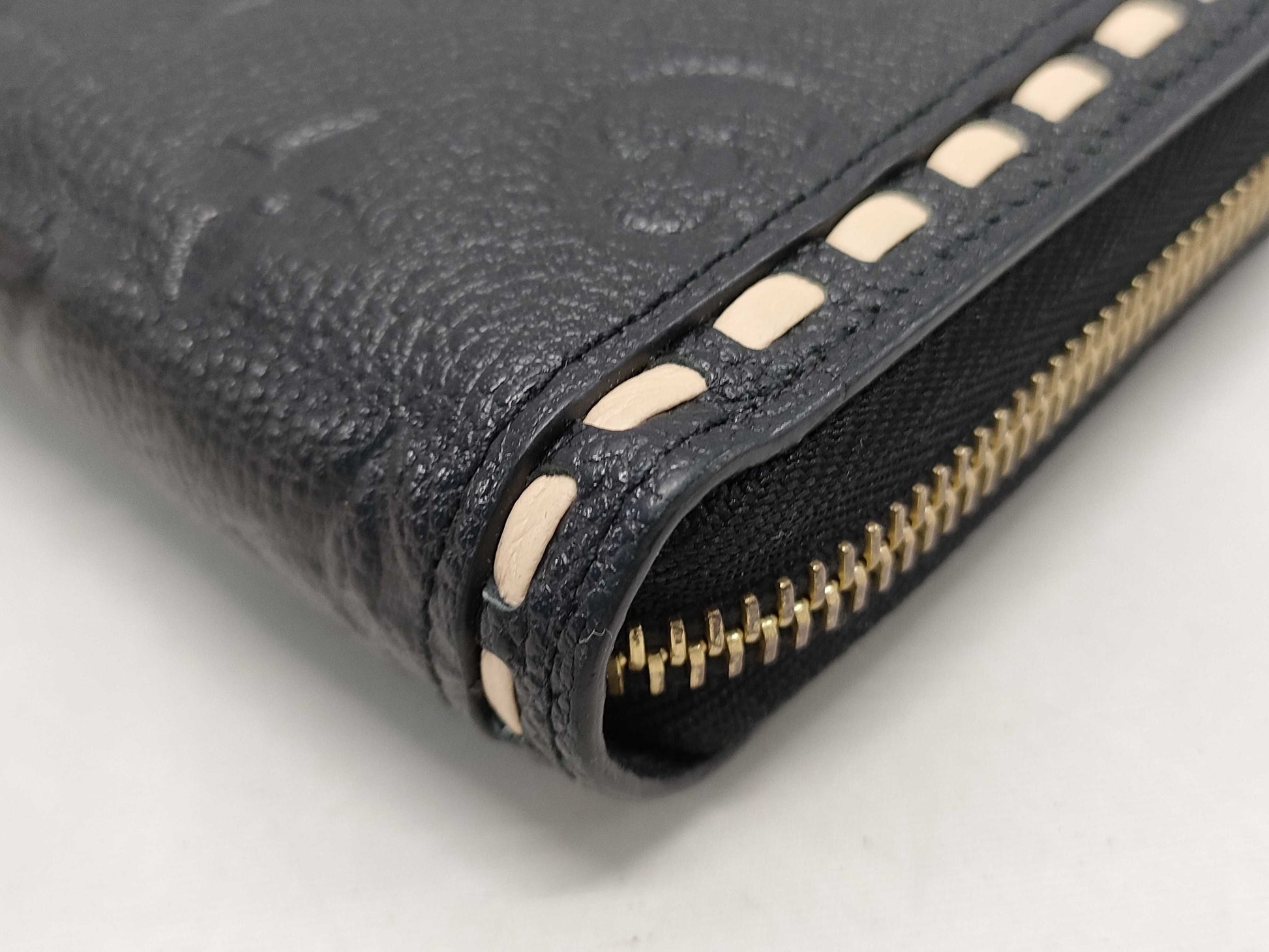 LOUIS VUITTON Monogram M64805 Empreinte Zippy Wallet