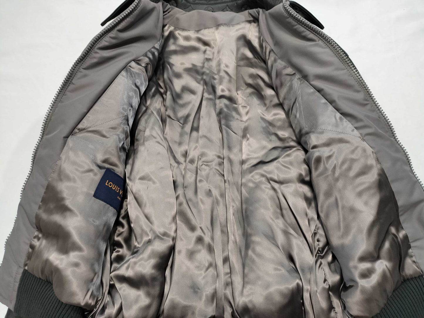 LOUIS VUITTON RM232 BQV HPL85E Arm Monogram Leather Switch Jacket/23AW
