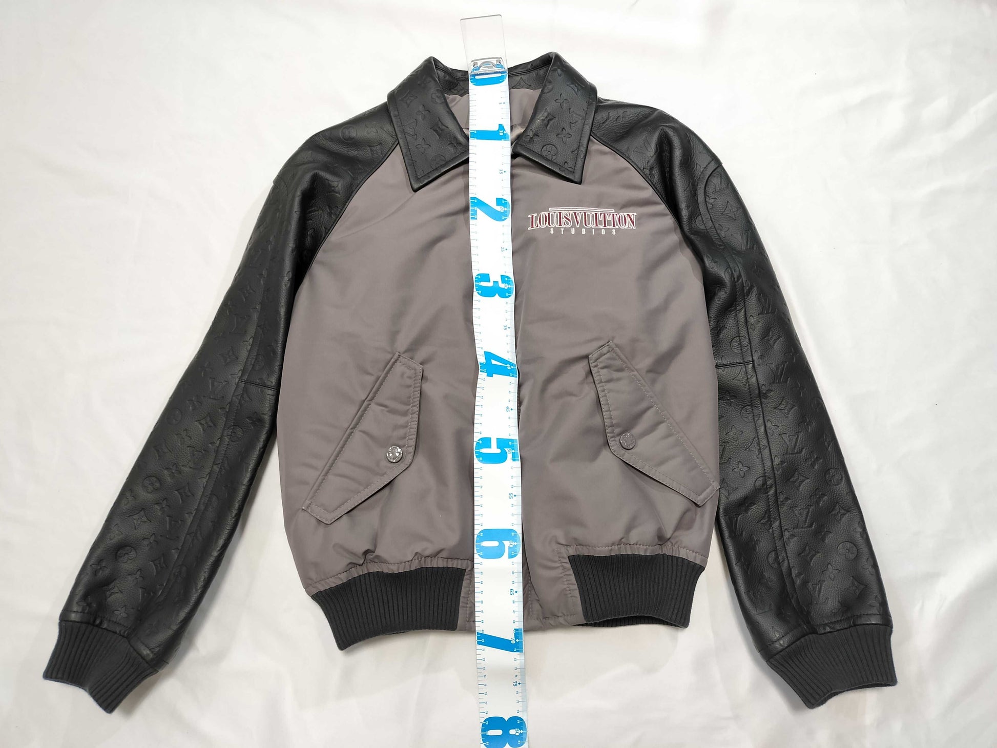LOUIS VUITTON RM232 BQV HPL85E Arm Monogram Leather Switch Jacket/23AW