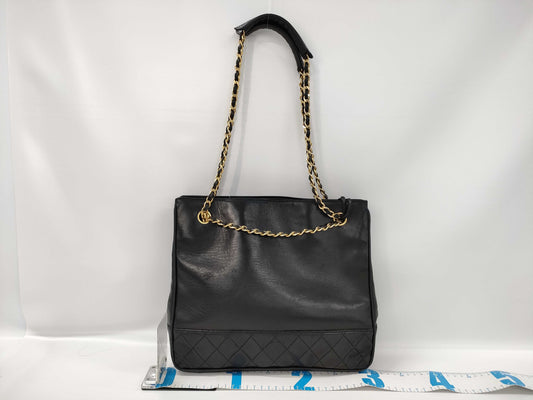 CHANEL Lambskin Chain Tote Bag