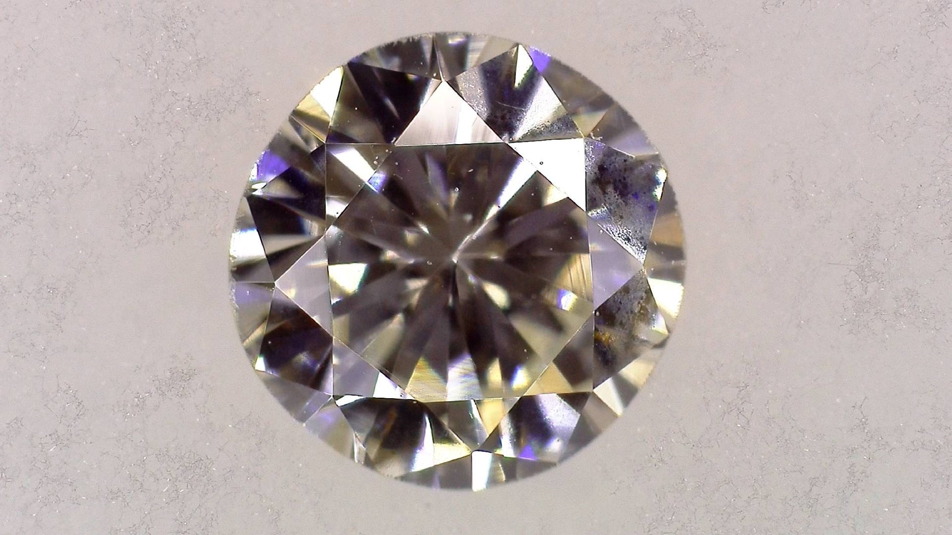 0.230ct J VS-2 GOOD/FR/FR MEDIUM BLUE NATURAL 3.94-4.06X2.32mm Loose Diamond