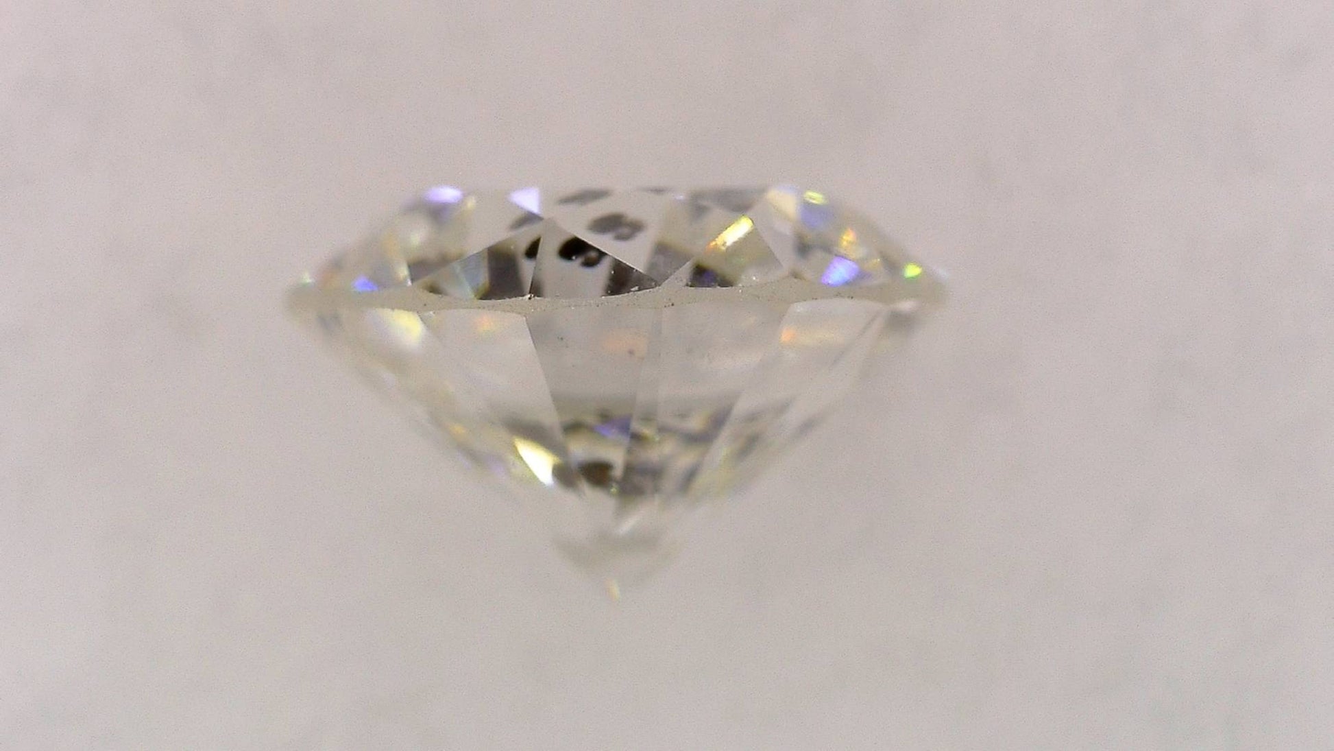 0.835ct H SI-2 VERY GOOD/GD/GD STRONG BLUE NATURAL 5.97-6.07X3.76mm Loose Diamond