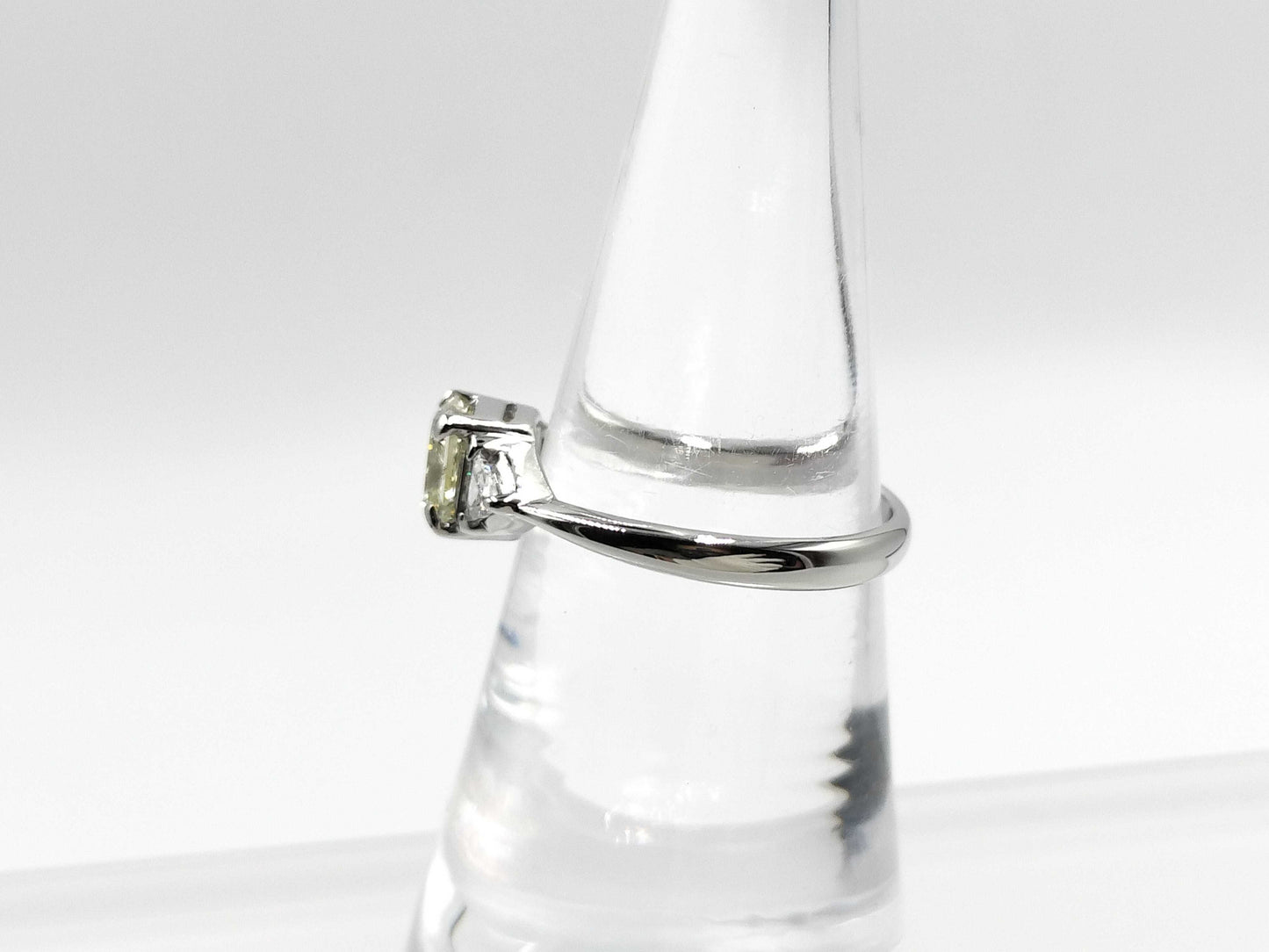 D1.008ct FD0.16ct PT900 4.2g Ring 