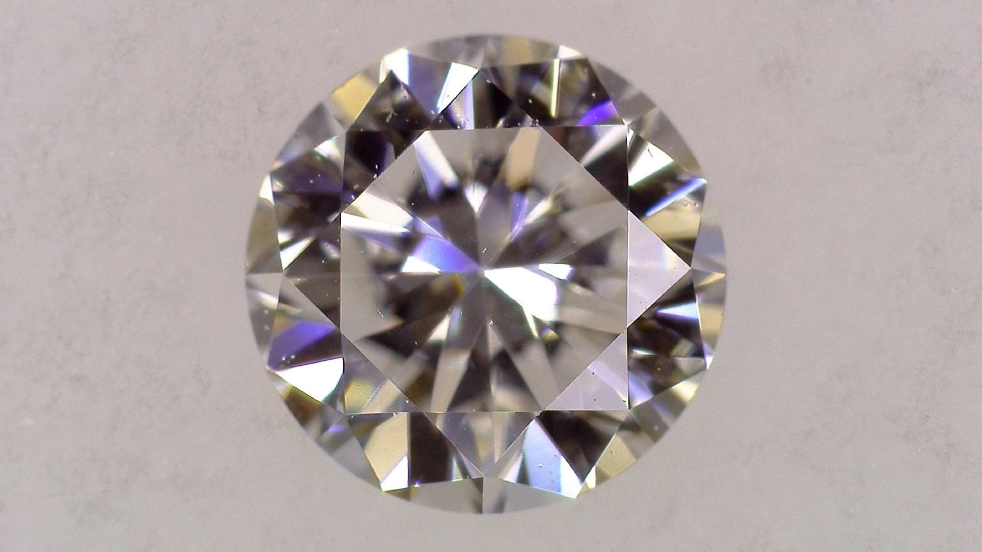 0.325ct F SI-1 GOOD/GD/FR FAINT NATURAL 4.38-4.41X2.69mm Loose Diamond