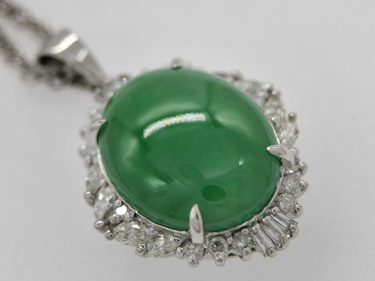 8.15ct Jadeite D0.65ct Pt900/850 12.2g Necklace 