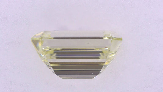 0.482ct UNDER N) VERY LIGHT YELLOW VS-2 ****/VG/GD MEDIUM BLUE NATURAL 5.16-3.67X2.64mm EM Diamond Loose