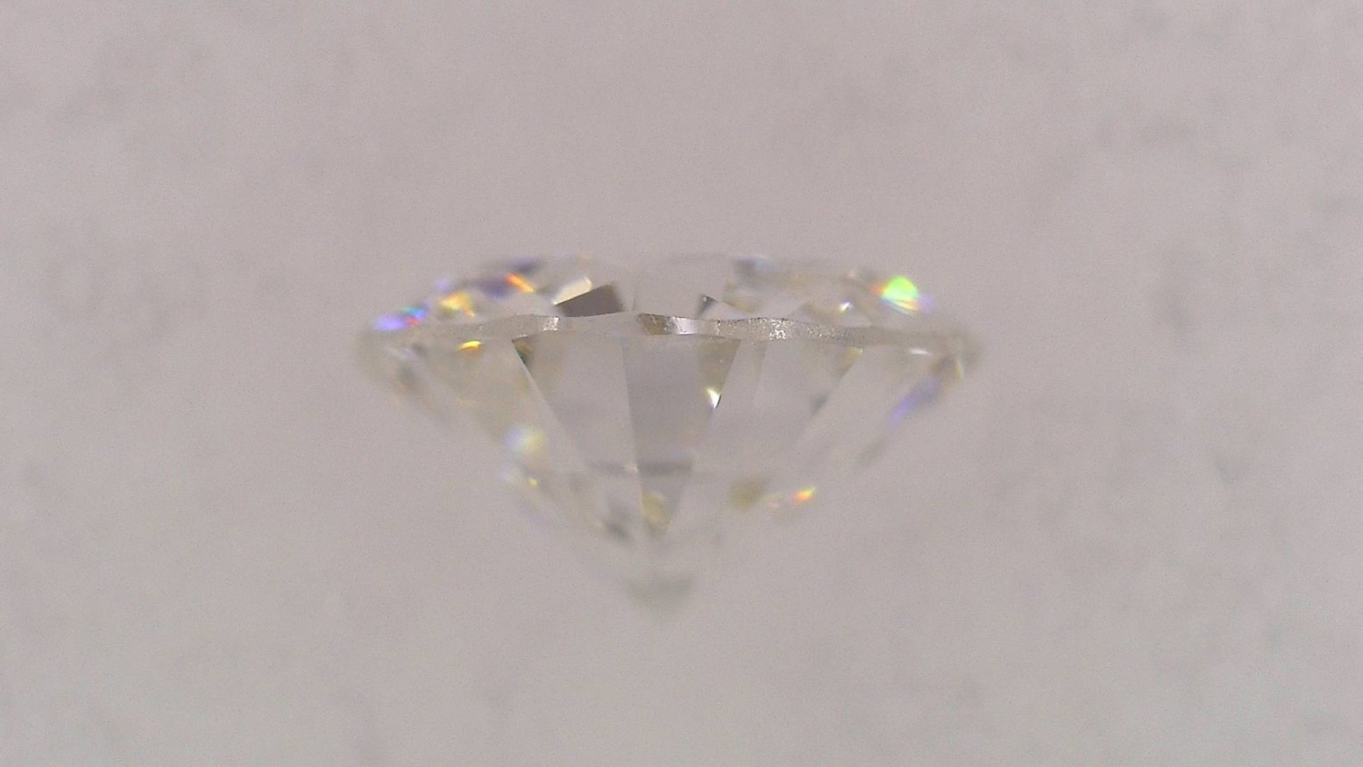 0.217ct F VS-2 GOOD/GD/FR NONE NATURAL 3.92-4.00X2.25mm Loose Diamond