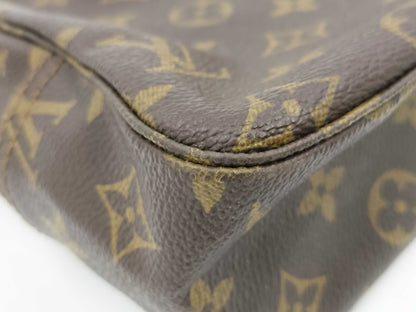 LOUIS VUITTON Monogram Truest Wallet 27 Second Bag