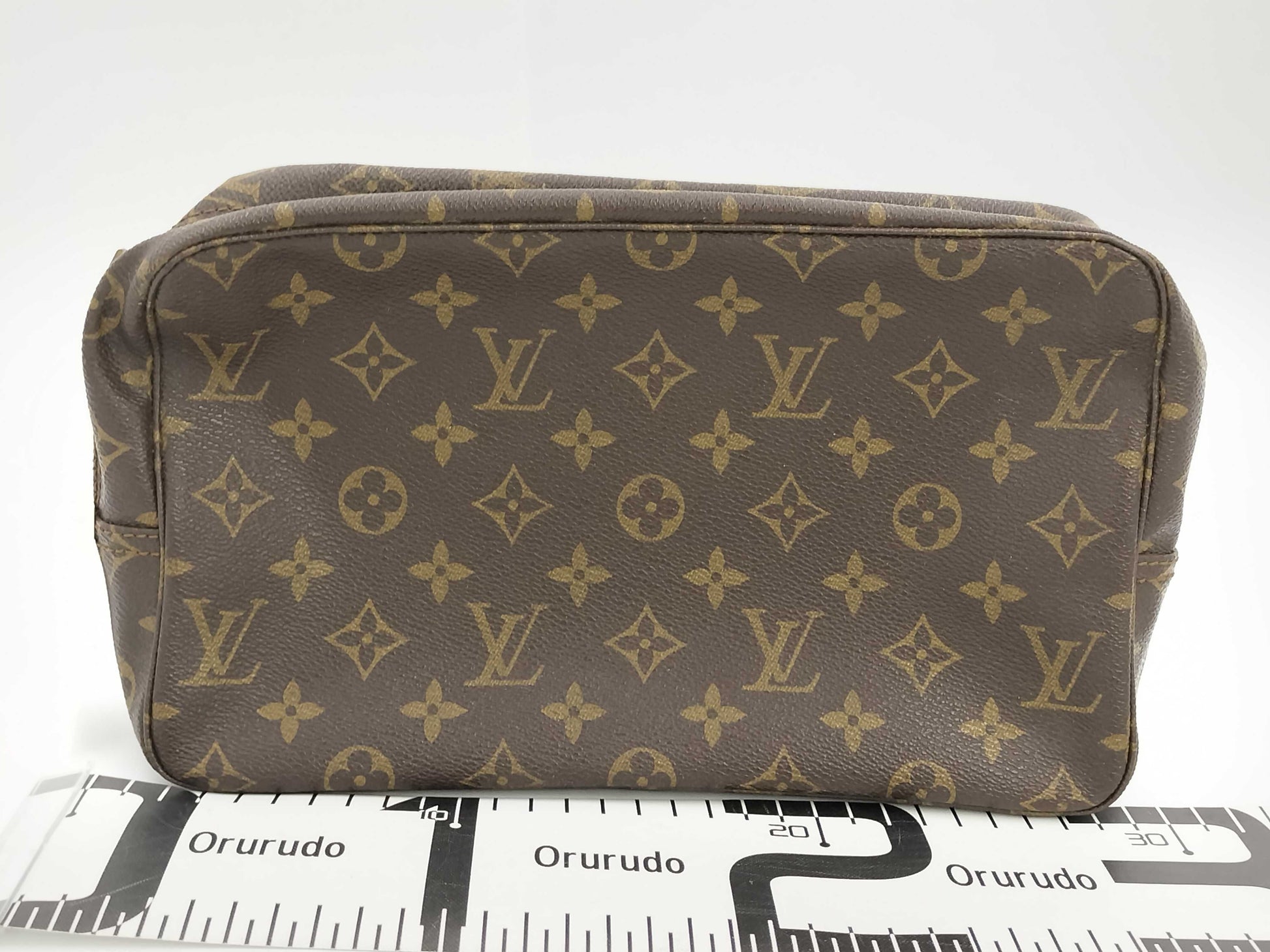 LOUIS VUITTON Monogram Truest Wallet 27 Second Bag