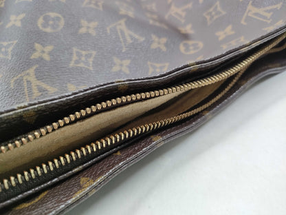 LOUIS VUITTON M51145 Monogram Looping GM Shoulder Bag