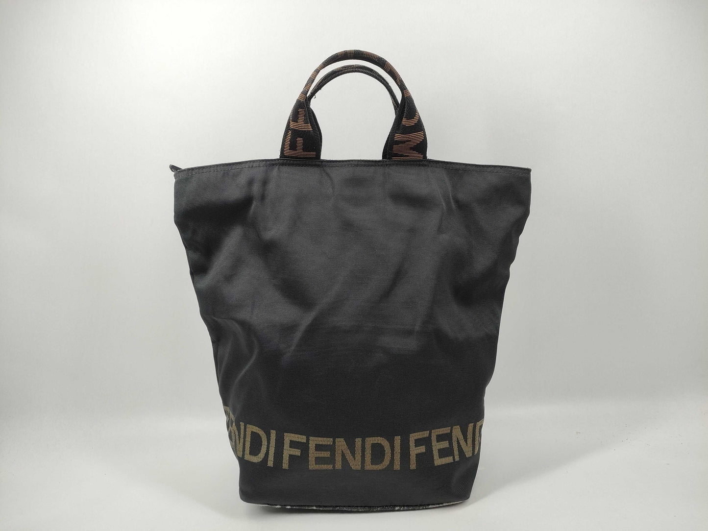 FENDI nylon bag, bottom piping condition considered, handbag