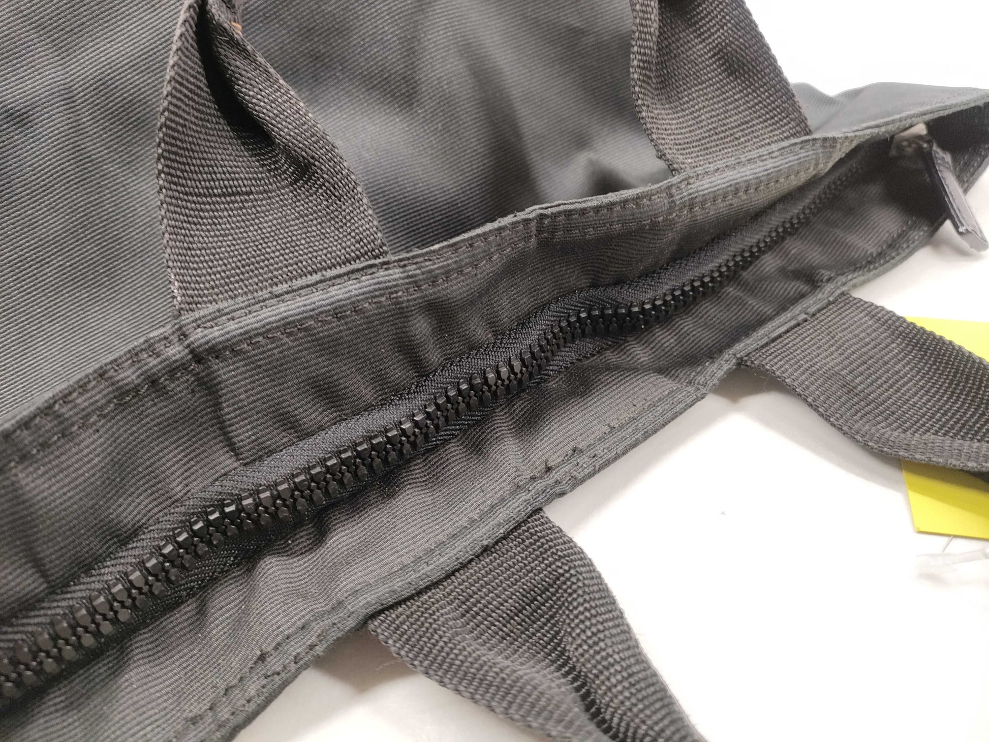FENDI nylon bag, bottom piping condition considered, handbag
