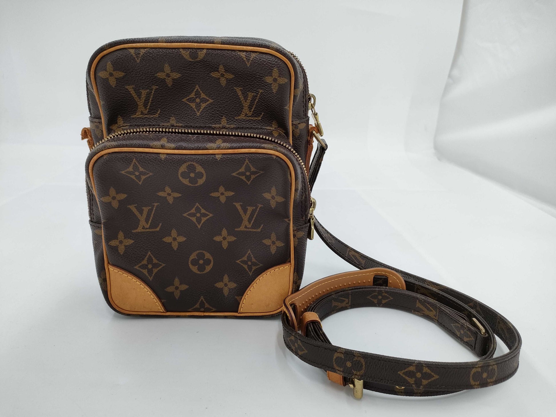 LOUIS VUITTON M45254 Monogram Amazon Shoulder Bag