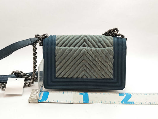 CHANEL Boy Chanel Chevron Denim Shoulder Bag 20862150