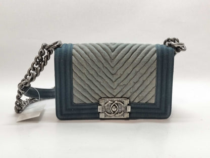 CHANEL Boy Chanel Chevron Denim Shoulder Bag 20862150