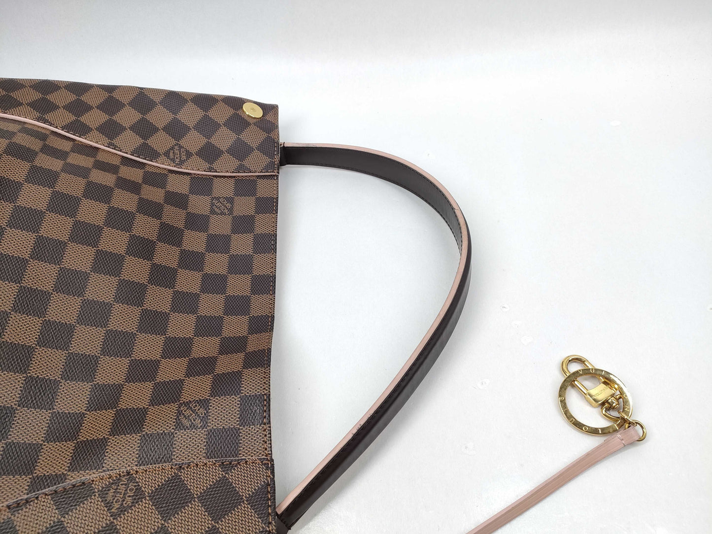 LOUIS VUITTON N41556 Damier Kaisa Hobo/Rose Ballerine Shoulder Bag