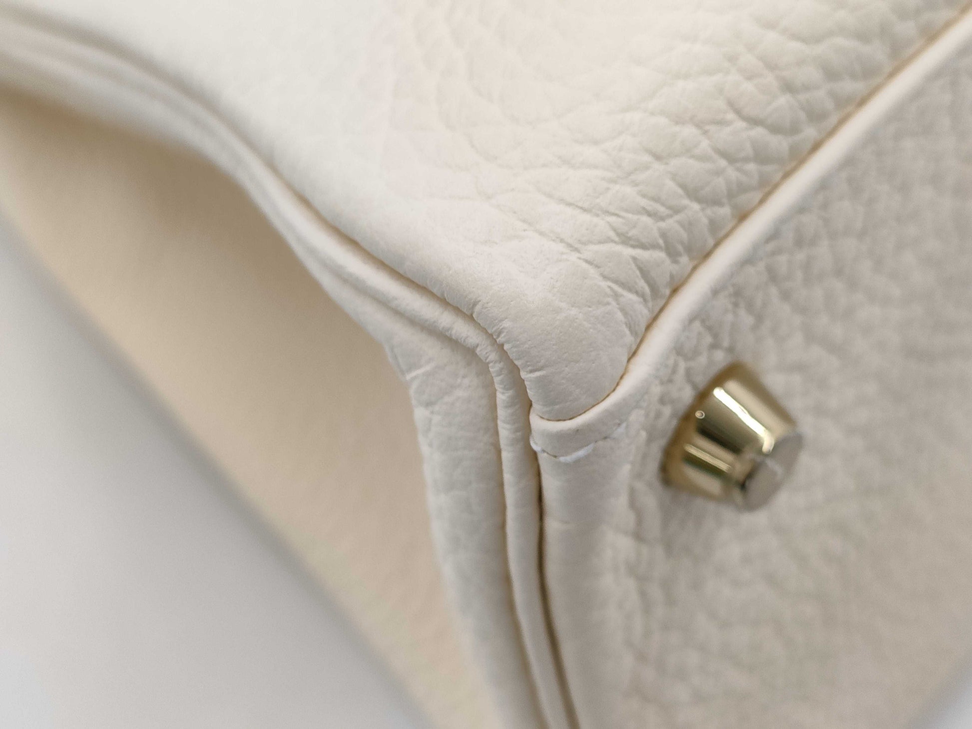 HERMES Kelly 28 Twilly Togo Nata U Stamp Handbag