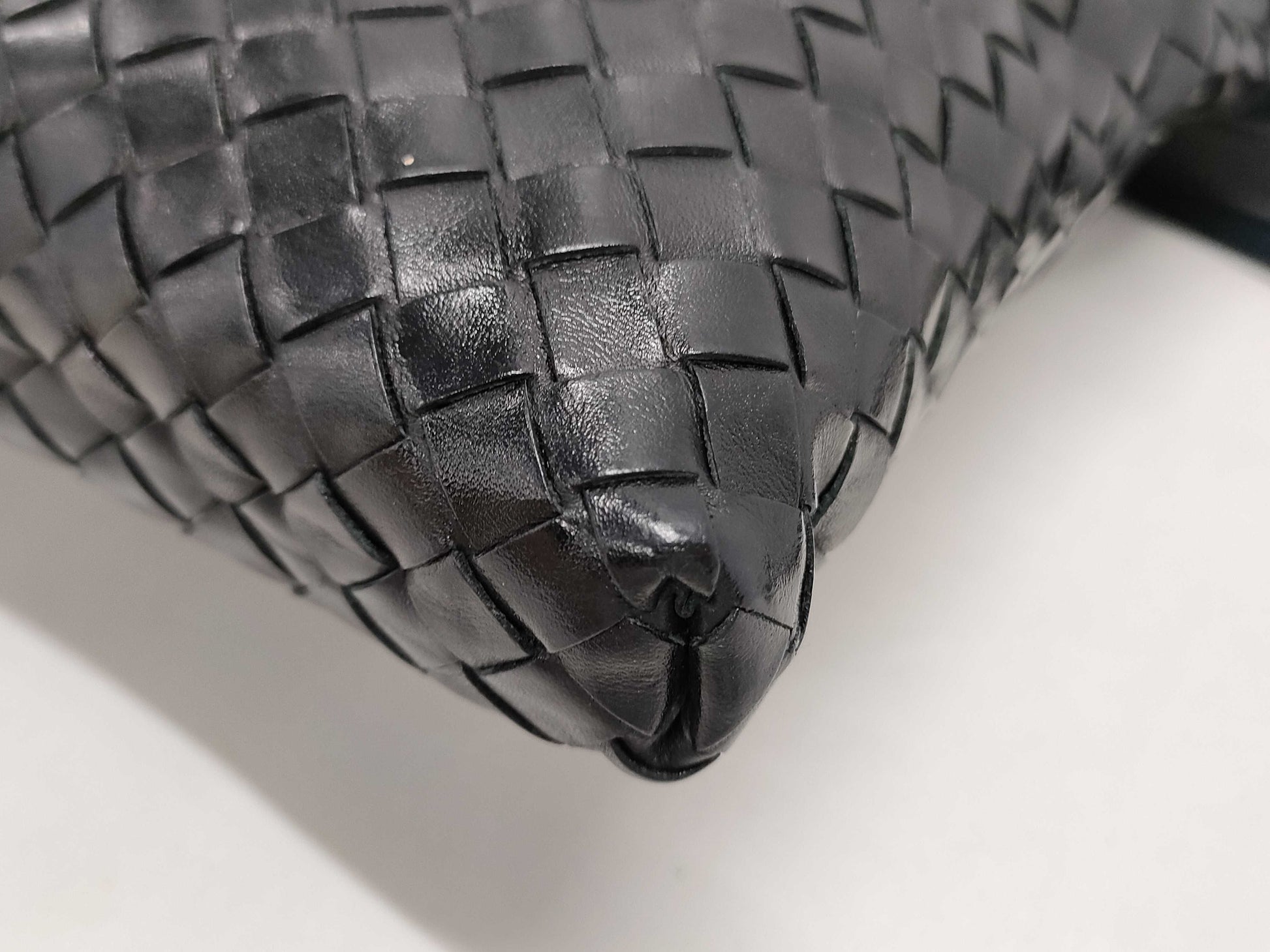 BOTTEGA VENETA Intrecciato Shoulder Bag