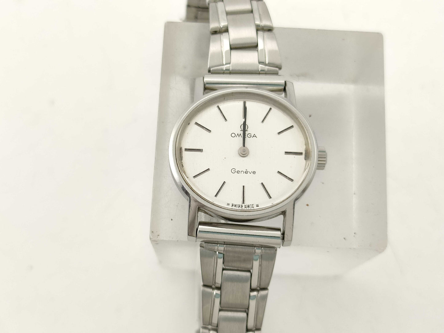 OMEGA Geneva Manual Winding Unmoving Women's Watch