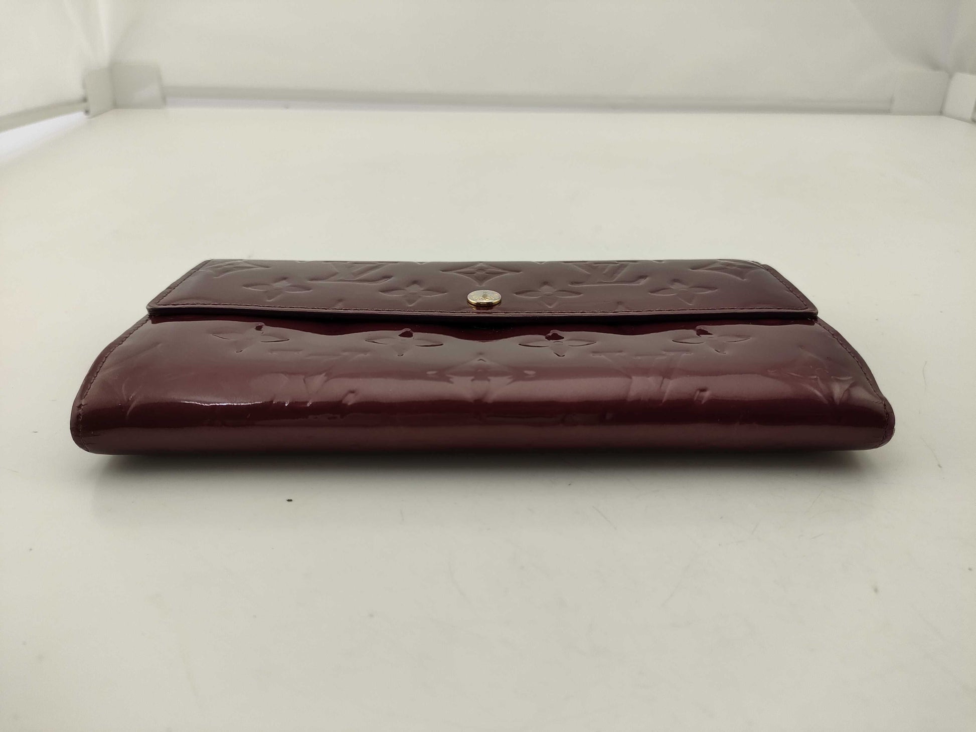 LOUIS VUITTON Vernis Vernis Porto Sarah Wallet