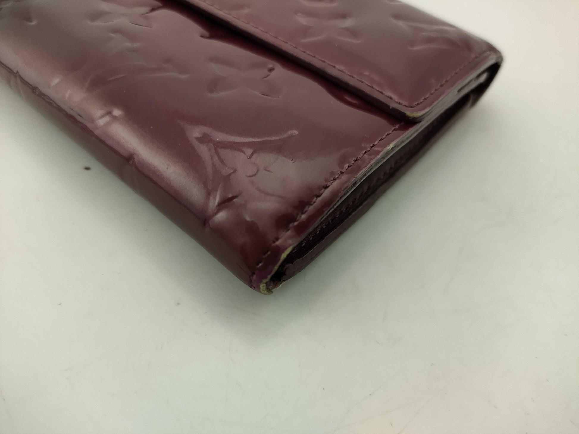 LOUIS VUITTON Vernis Vernis Porto Sarah Wallet