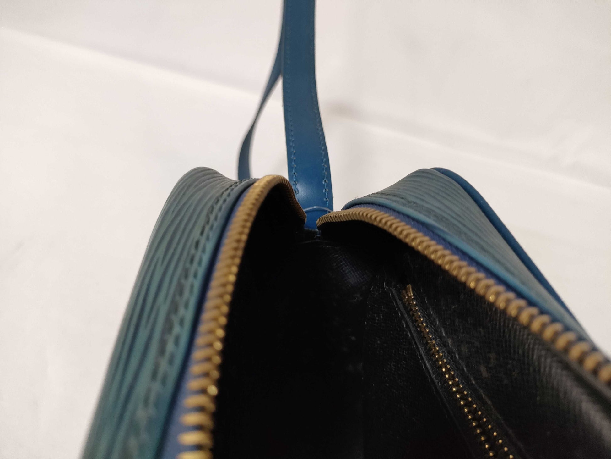 LOUIS VUITTON M52155 Epi M52155/Jeune Fille Epi Shoulder Bag Toledo Blue Shoulder Bag