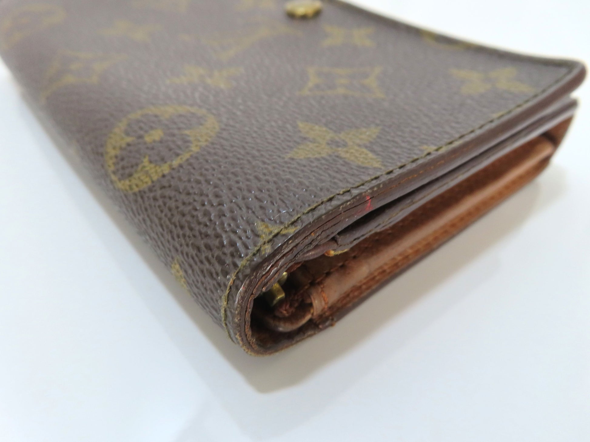 LOUIS VUITTON Monogram Compact Zip Wallet