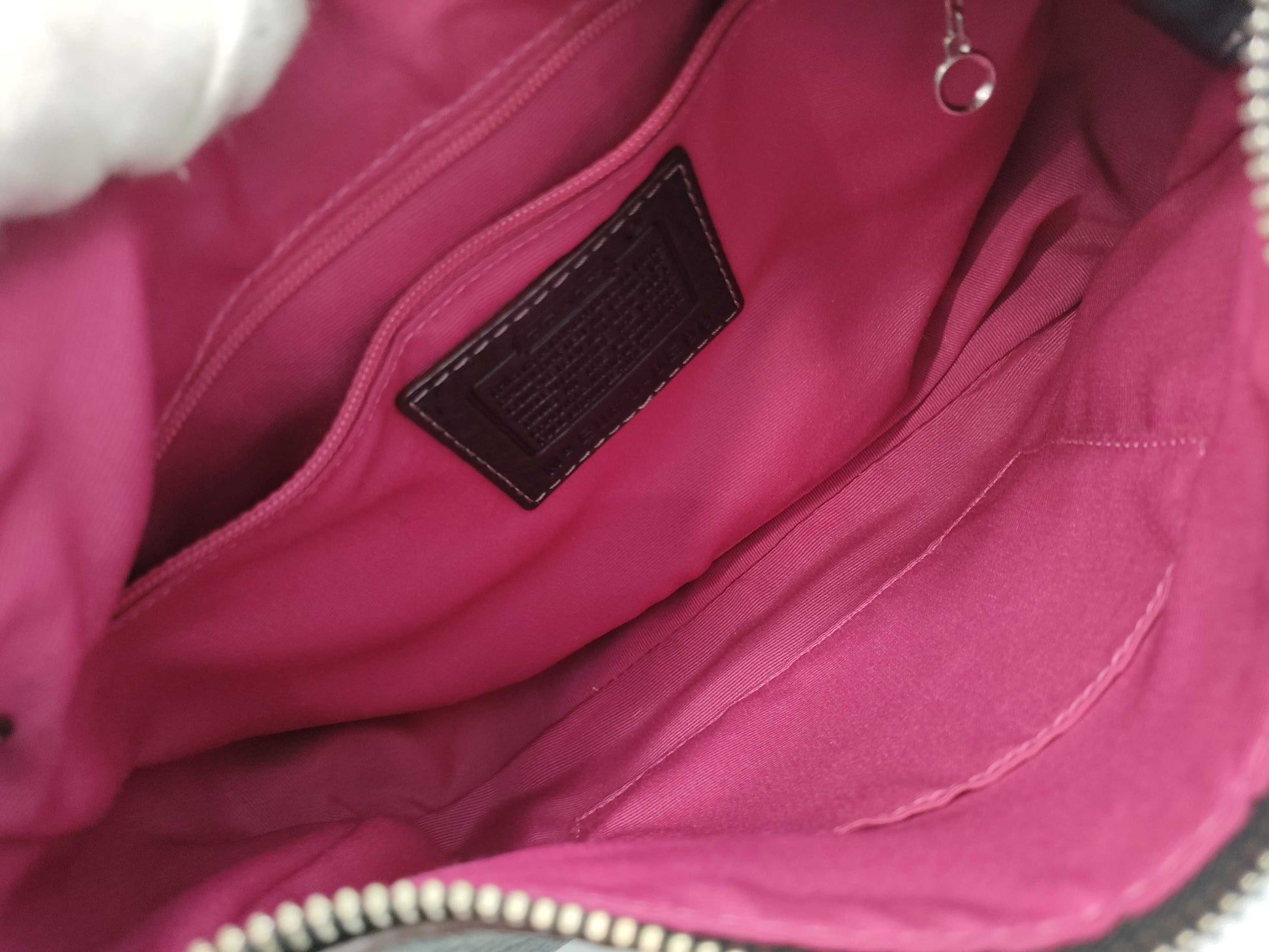 COACH Leather One-Shoulder Shoulder Bag